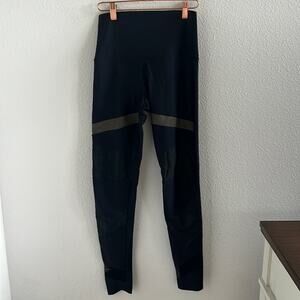 Onzie Black Metallic Active Legging Athleisure Workout Small/Medium